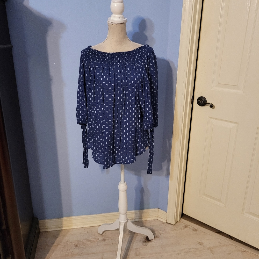 Counterparts Medium Womens Blouse